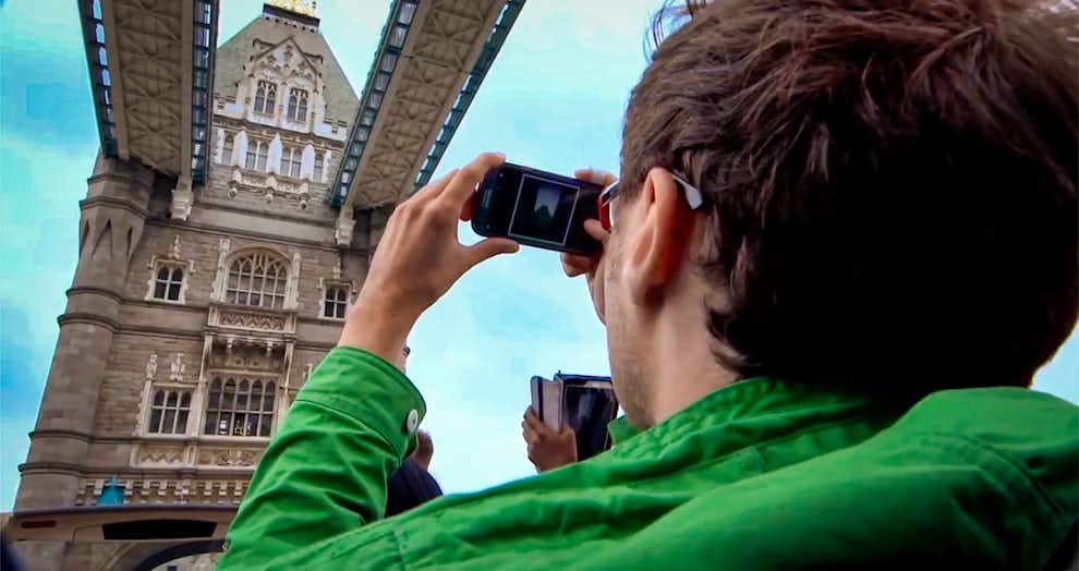 Pasando bajo Tower Bridge en turibús Big Bus London