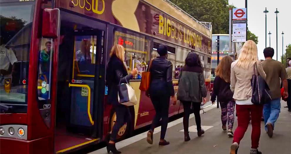 Parada de Big Bus autobús turístico Londres
