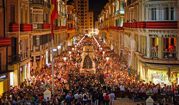 Dónde es fiesta el Lunes de Pascua %currentyear% 4 calle larios procesion semana santa malaga tuescapada eu