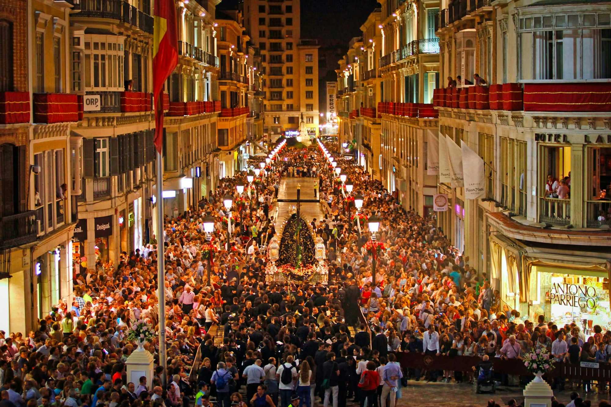 Calle Larios Procesion Semana Santa Malaga