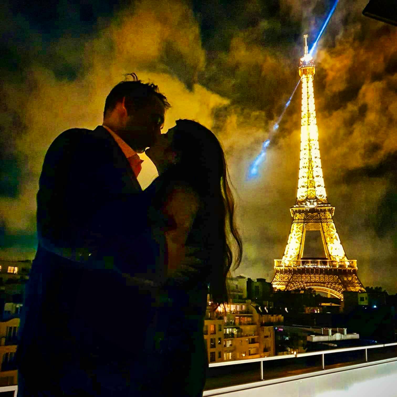 Enamorados Les Ombres Torre Eiffel Paris