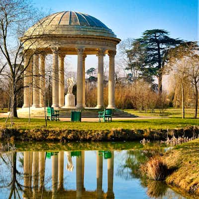 Templo del Amor Jardines Petit Trianon Versalles Paris