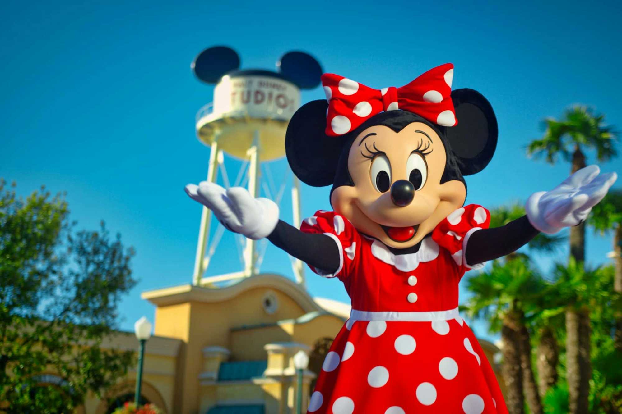 minnie mouse disneyland paris