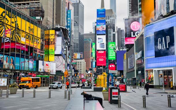 Viajar a Nueva York tras el COVID: todo sobre la reapertura 4 times square vacio nueva york tuescapada eu