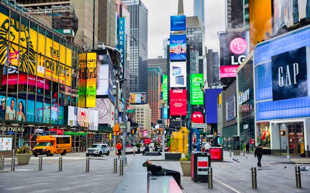 Viajar a Nueva York tras el COVID: todo sobre la reapertura 6 times square vacio nueva york tuescapada eu
