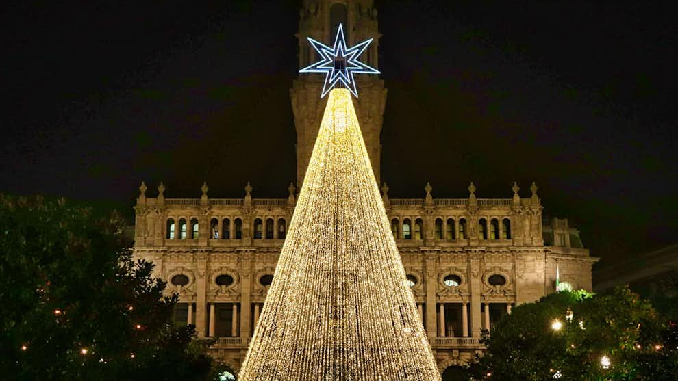 Navidad en Europa: árbol navideño gigante de Oporto, Portugal