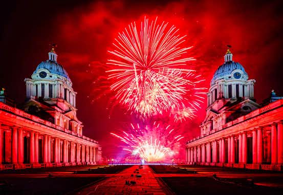 Fuegos artificiales Londres 2022: el Big Ben recibe el año nuevo 9 Fuegos artificiales Londres 2022: Royal Naval College Greenwich