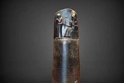 Mejores obras del Louvre: Código Hammurabi, rey de Babilonia. Museo del Louvre, París