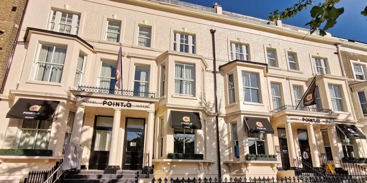 Entrada exterior del hotel Point A Kensington Londres Fotos hotel Point A Kensington: Entrada exterior del hotel Point A Kensington Londres