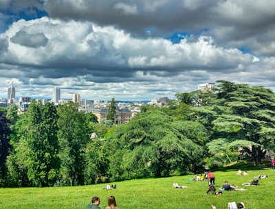 Mejores vistas París desde parque Buttes Chaumont Mejores vistas París – Parque Buttes Chaumont
