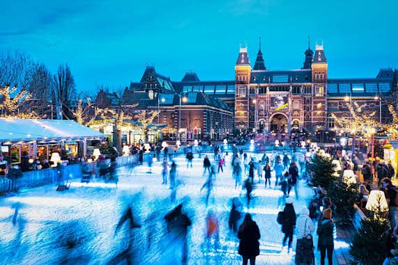 Amsterdam Winter Card: la tarjeta descuentos para ahorrar este invierno en Ámsterdam 5 pista patinaje rijksmuseum amsterdam tuescapada eu