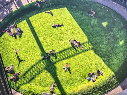 Londres en abril 2024: guía con +20 cosas que hacer, actividades y eventos imperdibles 6 primavera en gasholder park londres tuescapada eu