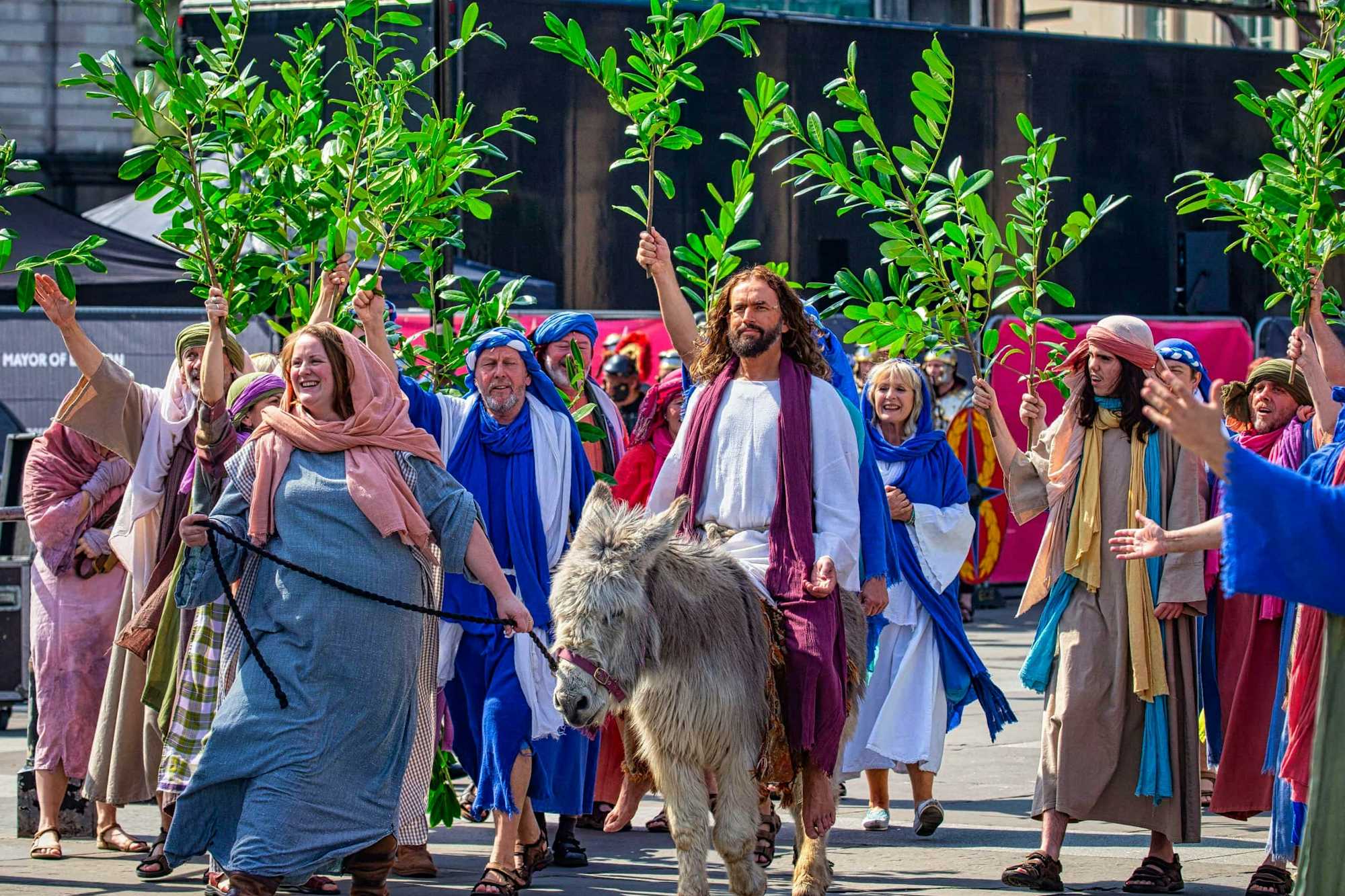 Pasión de Cristo en Londres, Trafalgar Square